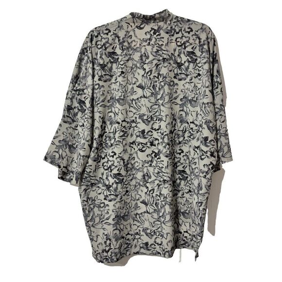 Victor Alfaro Blouse Top Collared Short Sleeve High low Shirt Gray M Floral - Picture 5 of 10